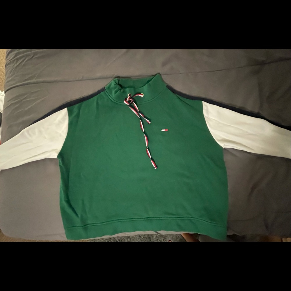Green and white Tommy Hilfiger sweatshirt